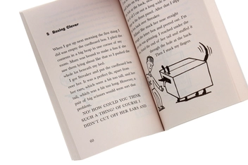 Бумажная книга «Wanted! The Hundred-Mile-An-Hour Dog», автор Джереми Стронг - фото №6 - миниатюра