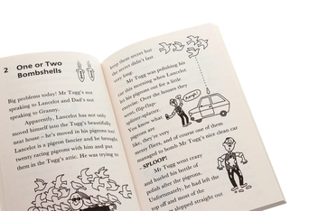 Паперова книга «My Granny's Great Escape», автор Джеремі Стронг - фото №5 - мініатюра