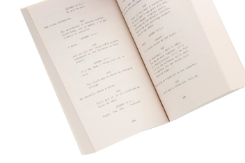 Бумажная книга «Finding Audrey», автор Софи Кинселла - фото №5 - миниатюра