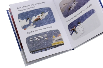 Бумажная книга «The Snowman», автор Рэймонд Бриггс - фото №6 - миниатюра