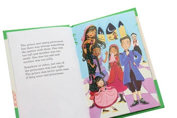 Паперова книга «Ladybird Tales. The Princess and the Pea», автор Віра Саутгейт - фото №5 - мініатюра