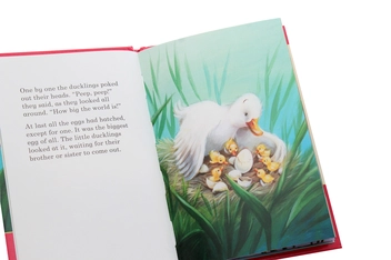 Паперова книга «Ladybird Tales. The Ugly Duckling» - фото №5 - мініатюра
