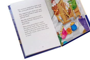 Бумажная книга «Ladybird Tales. The Emperor's New Clothes» - фото №6 - миниатюра