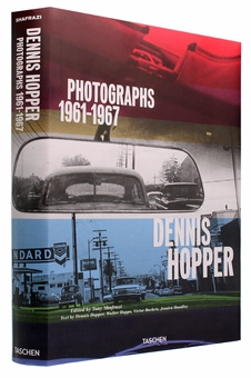 Бумажная книга «Dennis Hopper. Photographs 1961–1967» - фото №3 - миниатюра
