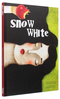 Паперова книга «Snow White. From a Fairy Tale by the Brothers Grimm», автор Брати Грімм - фото №3 - мініатюра