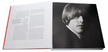 Паперова книга «The Rolling Stones. Updated Edition», автор Реуел Голден - фото №4 - мініатюра