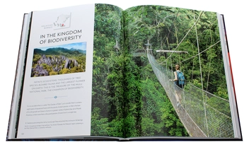 Бумажная книга «Encounters with Nature. 53 of the World's Must-See Destinations», автор Джанни Морелли - фото №7 - миниатюра