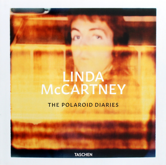 Паперова книга «Linda McCartney. The Polaroid Diaries», автор Еков Ешун - фото №1 - мініатюра