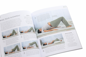 Паперова книга «Yoga for Pregnancy, Birth and Beyond. Stay Strong, Supported, and Stress-free», автор Франсуаза Барбір Фрідман - фото №5 - мініатюра