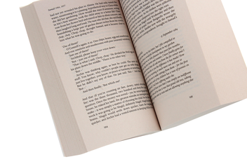 Бумажная книга «White Teeth», автор Зэди Смит - фото №5 - миниатюра