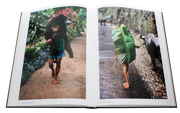 Паперова книга «Steve McCurry. Animals», авторів Реуел Голден, Стів Маккаррі - фото №7 - мініатюра