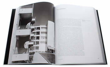 Бумажная книга «Architecture in the 20th Century», авторов Петер Гессель, Габриэле Лойтхойзер - фото №6 - миниатюра