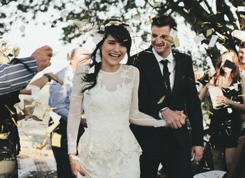Бумажная книга «Just Married. How to Celebrate Your Wedding in Style », автор Фиона Лихи - фото №5 - миниатюра