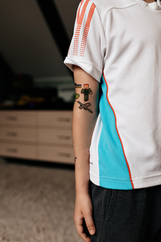  «Тимчасове тату Tattoshka Українська гра (L-63)», бренда Tattooshka - фото №4 - миниатюра