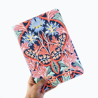 Бумажная книга «Liberty May Handmade B5 Embroidered Journal» - фото №5 - миниатюра