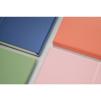  «Блокнот Leuchtturm1917 Muted Colours Точка Оранжевый (361596)», бренда Leuchtturm1917 - фото №3 - миниатюра