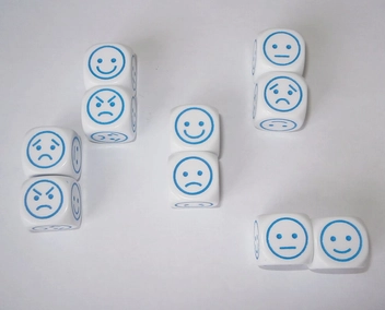 Паперова книга «Mood. Pack of 10 Dice» - фото №2 - мініатюра