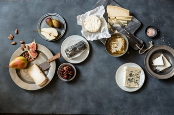 Бумажная книга «Stay for Breakfast. Recipes for Every Occasion», автор Симоне Хоулиш - фото №6 - миниатюра