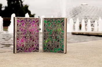  «Записная книжка Paperblanks Серебряная филигрань Эсмеральда карманная нелинованная (PB2887-1)», бренда Paperblanks - фото №5 - миниатюра