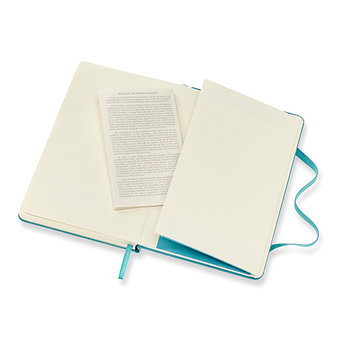  «Блокнот Moleskine Classic маленький нелинованный океанский синий (QP012B35)», бренда Moleskine - фото №6 - миниатюра