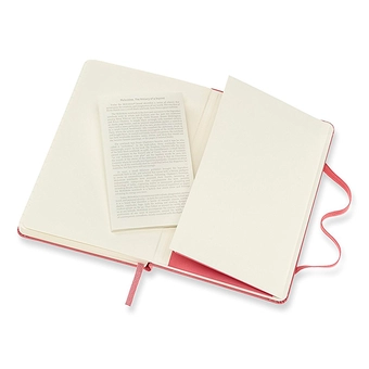  «Блокнот Moleskine Classic маленький нелинованный пастельно-розовый (QP012D11)», бренда Moleskine - фото №6 - миниатюра
