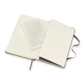 «Блокнот Moleskine Classic средний нелинованный коричневый (QP062P14)», бренда Moleskine - фото №6 - миниатюра