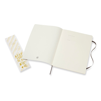  «Блокнот Moleskine Classic большой линия коричневый (QP621P14)», бренда Moleskine - фото №5 - миниатюра