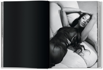 Паперова книга «Bettina Rheims/Serge Bramly. Rose - c’est Paris, Art Edition No. 101–200 "Magic"», автор Беттіна Реймс - фото №10 - мініатюра
