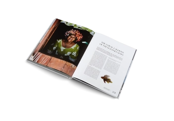 Бумажная книга «Sailing the Seas. A Voyager's Guide to Oceanic Getaways» - фото №13 - миниатюра