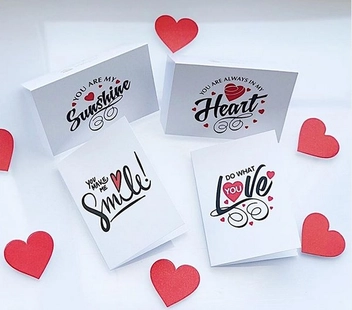 «Набор открыток Bookmarks Love 4 шт (0000000000260)», бренда Bookmarks - фото №2 - миниатюра