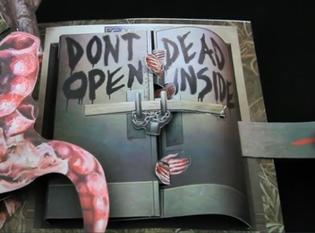 Бумажная книга «The Walking Dead: The Pop-Up Book», автор Стефани Данелль Перри - фото №5 - миниатюра