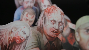 Бумажная книга «The Walking Dead: The Pop-Up Book», автор Стефани Данелль Перри - фото №6 - миниатюра