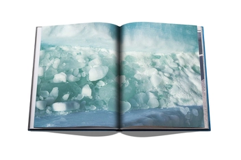 Бумажная книга «The Arctic Melt. Images of a Disappearing Landscape» - фото №3 - миниатюра
