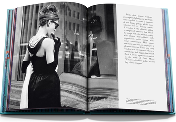 Бумажная книга «Windows at Tiffany & Co. Memoire» - фото №6 - миниатюра