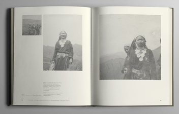 Паперова книга «Теура Софія Яблонська. Фотоальбом» - фото №7 - мініатюра