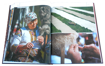 Бумажная книга «Українська культура. Свята. Традиції. Обряди / Ukrainian Culture. Festivals. Traditions. Customs», авторов Наталка Лещенко, Руслан Павлюк - фото №5 - миниатюра