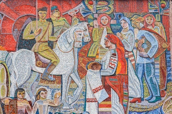 Паперова книга «Decommunized: Ukrainian Soviet Mosaics», автор Євген Нікіфоров - фото №8 - мініатюра