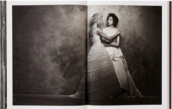 Бумажная книга «Peter Lindbergh. Dior», автор Мартин Харрисон - фото №19 - миниатюра