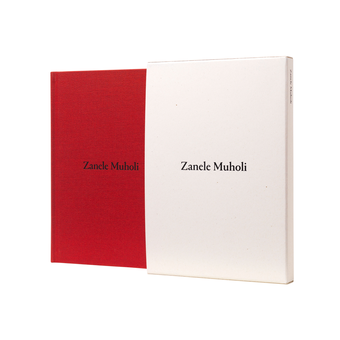 Бумажная книга «Zanele Muholi (Limited edition)» - фото №4 - миниатюра
