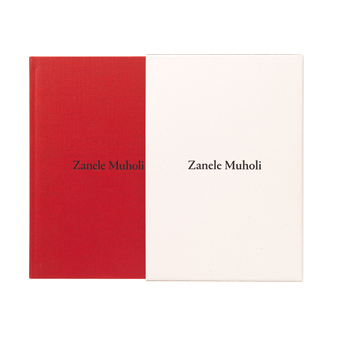 Бумажная книга «Zanele Muholi (Limited edition)» - фото №3 - миниатюра