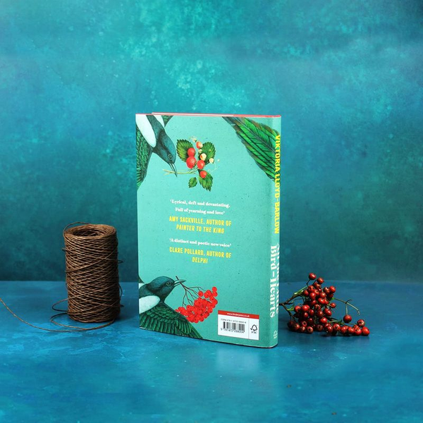 Бумажная книга «All the Little Bird-Hearts», автор Виктория Ллойд-Барлоу - фото №1