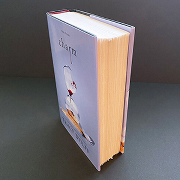 Бумажная книга «Charm», автор Трейси Вулф - фото №1