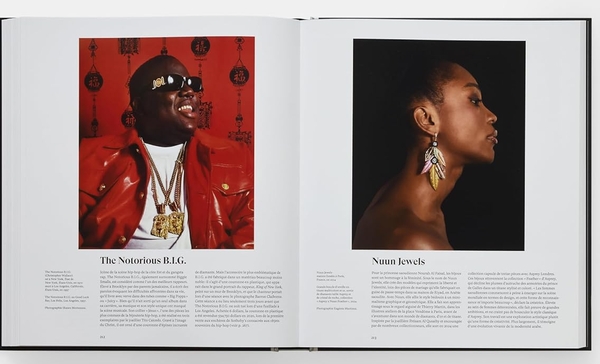 Бумажная книга «The Jewelry Book» - фото №1
