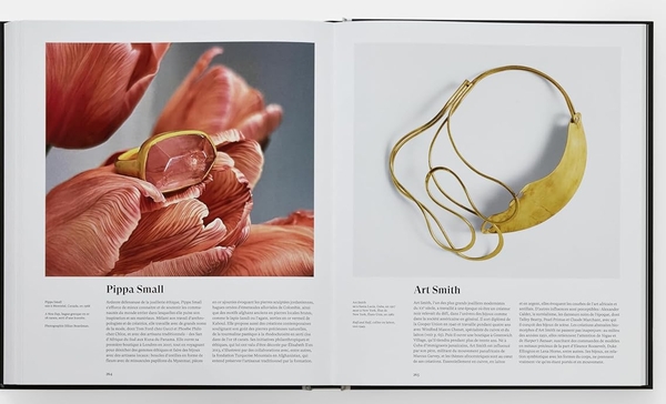 Бумажная книга «The Jewelry Book» - фото №1