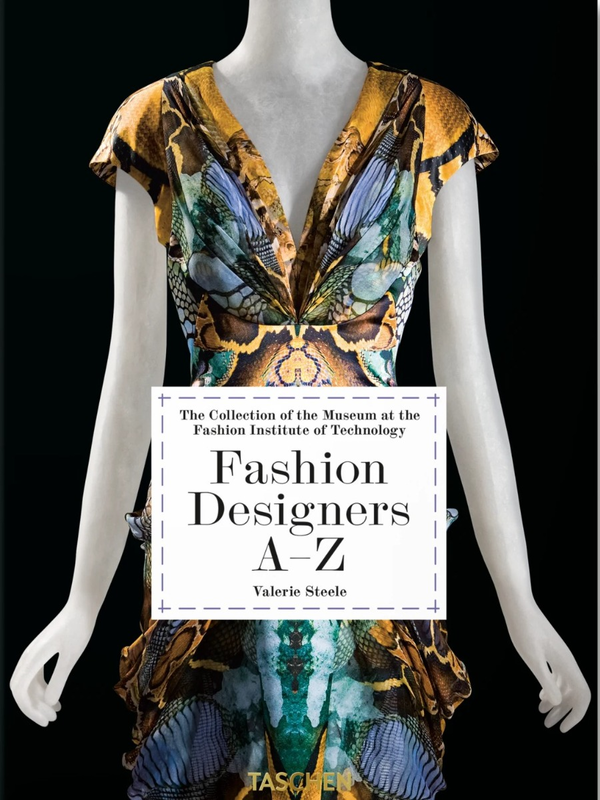 Бумажная книга «Fashion Designers A-Z», авторов Сьюзи Менкес, Валери Стил - фото №1