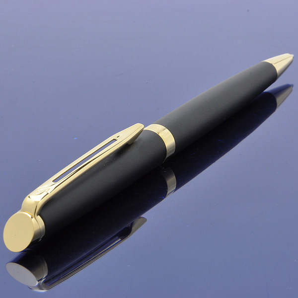  «Шариковая ручка Waterman Hemisphere Matt Black GT (22 003)», бренда Waterman - фото №1