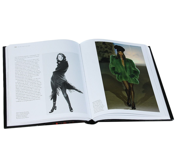 Паперова книга «A History of Fashion: New Look to Now» - фото №1
