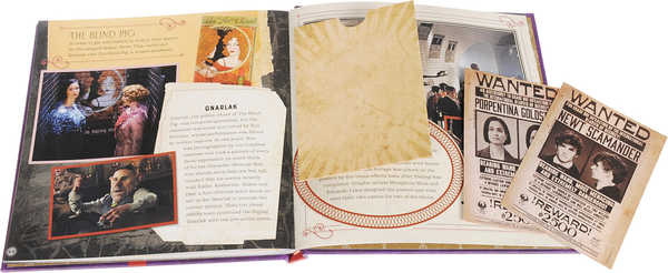 Паперова книга «J.K. Rowling's Wizarding World. The Dark Arts. A Movie Scrapbook», автор Брати Ворнер - фото №1