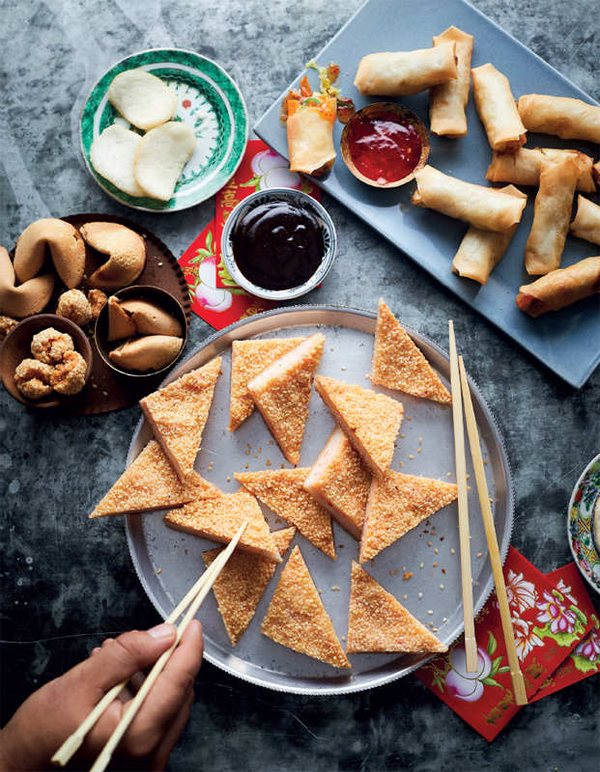 Бумажная книга «Chinese Takeaway Cookbook: From chop suey to sweet 'n' sour, over 70 recipes to re-create your favourites», автор Куоклин Ван - фото №1