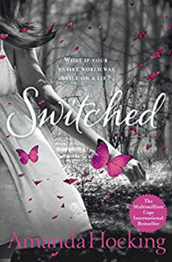 Бумажная книга « Switched», автор Amanda Hocking - фото №1